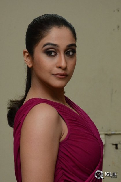 Regina-Cassandra-at-Bhale-Manchi-Roju-Movie-Audio-Launch